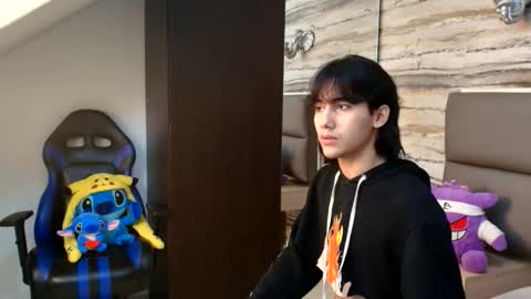 twinslovers_ online show from January 14, 2026, 3:23 am