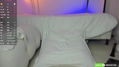 twintease online show from March 9, 2026, 2:59 am