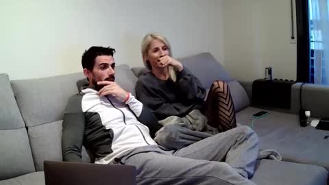 two_hot_to_handle online show from January 6, 2026, 4:43 pm