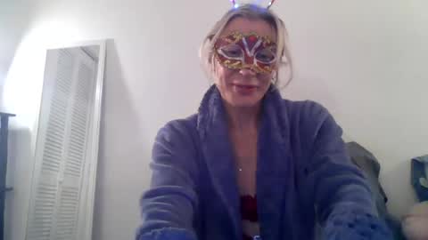 Snapshot of twoboobsonepenis chatting on June 20, 2026, 11:18 pm twoboobsonepenis online show from June 20, 2026, 11:18 pm