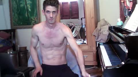 TobeBritta online show from December 5, 2024, 6:22 pm