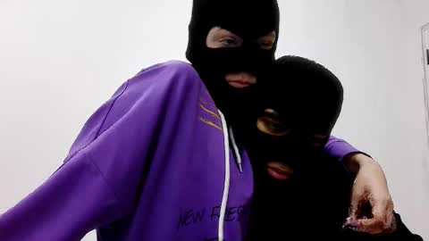 Snapshot of twoheartsonesoul_ chatting on February 22, 2026, 8:02 am twoheartsonesoul_ online show from February 22, 2026, 8:02 am