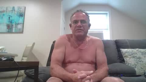 Snapshot of twopeopleinlove chatting on May 31, 2026, 7:48 pm Twopeopleinlove online show from May 31, 2026, 7:48 pm