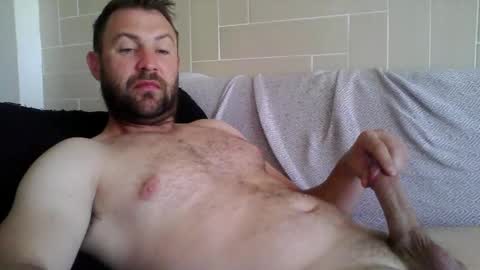 Snapshot of twotimethecharm chatting on December 14, 2024, 6:35 am Two Times online show from December 14, 2024, 6:35 am