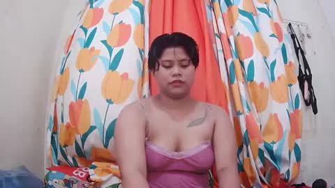 Snapshot of twowetcuties chatting on March 2, 2025, 11:31 pm Lyn and lea online show from March 2, 2025, 11:31 pm