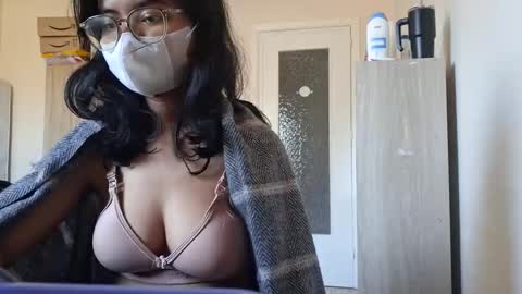 Snapshot of tyaca7748 chatting on April 5, 2026, 1:52 pm tyaca7748 online show from April 5, 2026, 1:52 pm