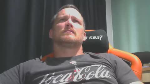 tyfinns69568194 online show from October 24, 2025, 2:19 am