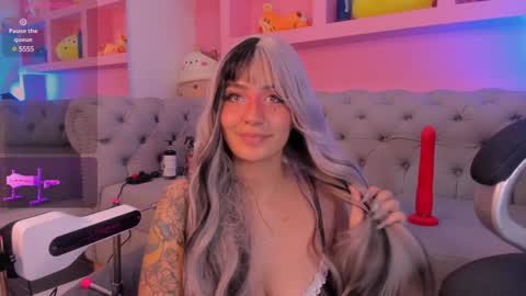 Snapshot of tyla_demon chatting on January 31, 2025, 6:24 am TYLA online show from January 31, 2025, 6:24 am