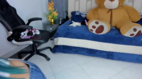 Snapshot of tyla_demon chatting on February 11, 2025, 2:57 am TYLA online show from February 11, 2025, 2:57 am