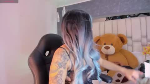 Snapshot of tyla_demon chatting on February 26, 2025, 3:10 am TYLA online show from February 26, 2025, 3:10 am