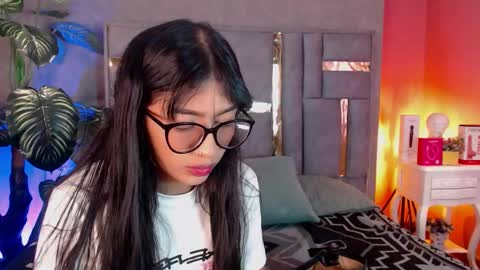 tyla_ks online show from September 24, 2025, 8:34 pm