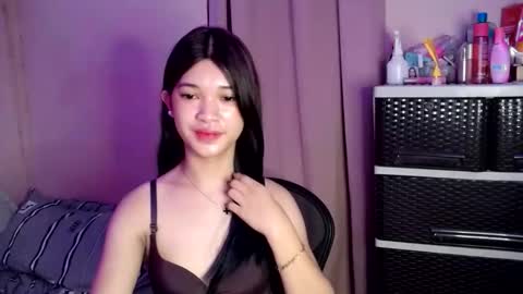 tyladine online show from October 6, 2025, 7:55 pm