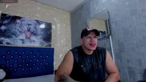 Snapshot of tyleer_scot chatting on May 5, 2026, 8:28 pm Tyleer Scot online show from May 5, 2026, 8:28 pm