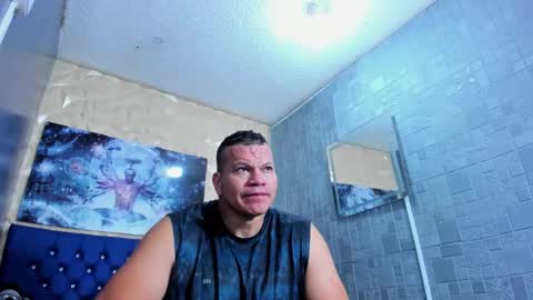 Snapshot of tyleer_scot chatting on May 18, 2026, 1:39 pm Tyleer Scot online show from May 18, 2026, 1:39 pm