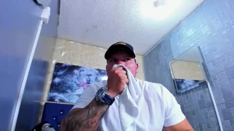 Snapshot of tyleer_scot chatting on May 26, 2026, 2:57 pm Tyleer Scot online show from May 26, 2026, 2:57 pm