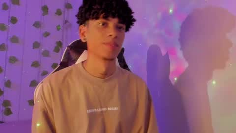 Snapshot of tyler_garcia_ chatting on February 3, 2025, 3:42 am Tyler Garcia online show from February 3, 2025, 3:42 am