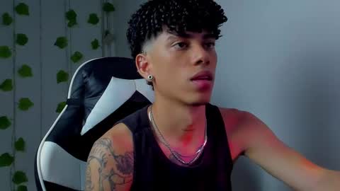 Snapshot of tyler_garcia_ chatting on February 5, 2025, 5:52 am Tyler Garcia online show from February 5, 2025, 5:52 am