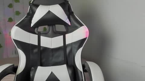 Snapshot of tyler_garcia_ chatting on February 11, 2025, 8:15 am Tyler Garcia online show from February 11, 2025, 8:15 am