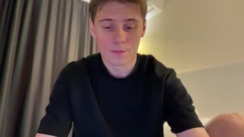 tyler_garrner online show from October 18, 2025, 8:42 pm