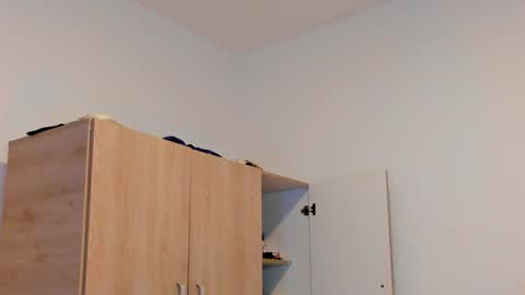     online show from December 19, 2024, 5:40 pm