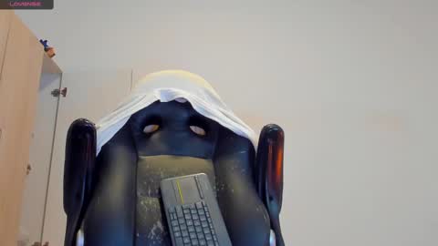     online show from December 31, 2024, 9:39 pm