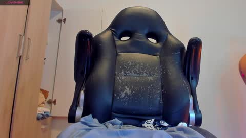     online show from January 22, 2025, 11:53 pm