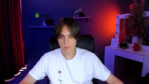 tyler_sparks_ online show from September 12, 2025, 6:24 am