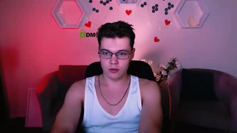 tyler_sparks_ online show from October 7, 2025, 7:33 pm