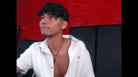 Snapshot of tyler_wolf_1 chatting on October 9, 2025, 11:30 am tyler_wolf_1 online show from October 9, 2025, 11:30 am