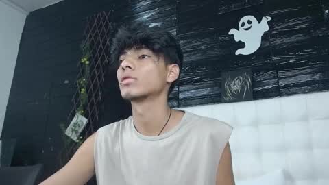 Snapshot of tyler_wolf_1 chatting on October 21, 2025, 12:17 pm tyler_wolf_1 online show from October 21, 2025, 12:17 pm