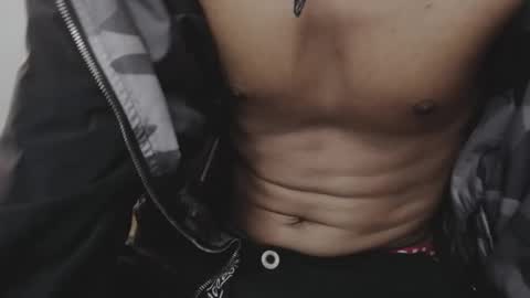 Snapshot of tyler_wolf_1 chatting on October 25, 2025, 12:23 pm tyler_wolf_1 online show from October 25, 2025, 12:23 pm