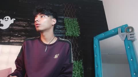 Snapshot of tyler_wolf_1 chatting on November 4, 2025, 12:26 pm tyler_wolf_1 online show from November 4, 2025, 12:26 pm