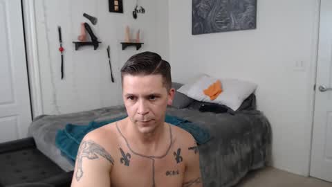 Snapshot of tylerdallas chatting on January 29, 2025, 9:39 pm TylerDallas online show from January 29, 2025, 9:39 pm