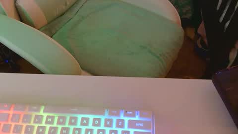 Snapshot of tylertytytyty chatting on May 16, 2026, 4:53 am Tyler online show from May 16, 2026, 4:53 am