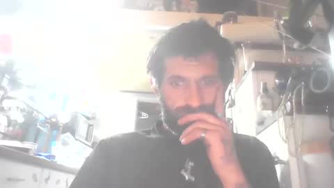 tylerweist727678265 online show from December 3, 2025, 2:41 am