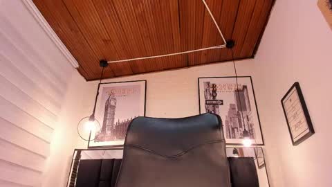       online show from October 9, 2025, 3:59 am