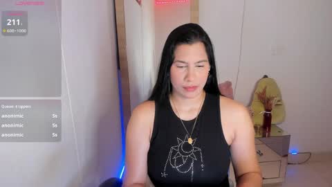 Snapshot of tylor_love chatting on March 31, 2026, 10:43 pm tylor_love online show from March 31, 2026, 10:43 pm