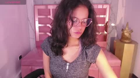 TYNA  online show from January 13, 2025, 5:44 pm