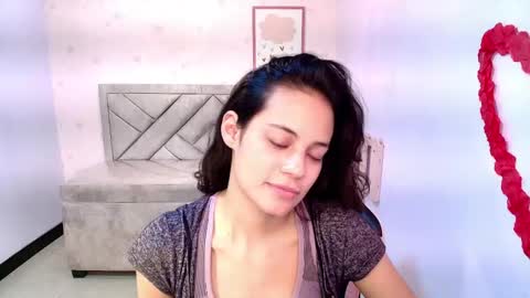 TYNA  online show from February 26, 2025, 7:38 pm