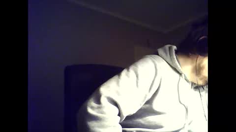 Snapshot of tyradi1991 chatting on December 8, 2024, 6:17 pm tyradi1991 online show from December 8, 2024, 6:17 pm