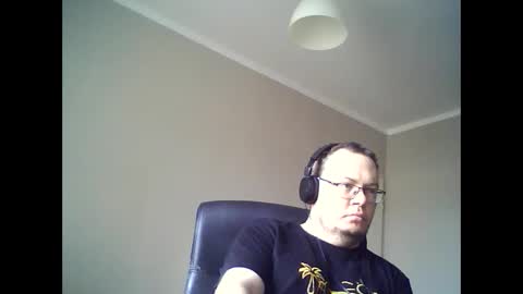 Snapshot of tyradi1991 chatting on March 9, 2025, 9:02 am tyradi1991 online show from March 9, 2025, 9:02 am