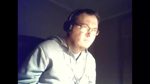 Snapshot of tyradi1991 chatting on November 29, 2025, 5:05 pm tyradi1991 online show from November 29, 2025, 5:05 pm