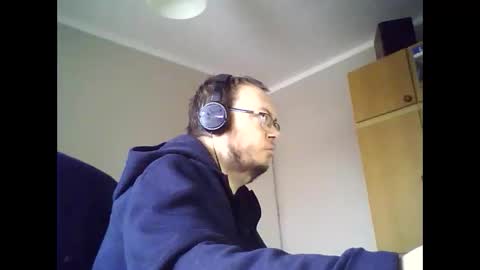 Snapshot of tyradi1991 chatting on February 8, 2026, 2:20 pm tyradi1991 online show from February 8, 2026, 2:20 pm