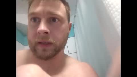 Snapshot of tyreking chatting on November 9, 2025, 10:30 pm tyreking online show from November 9, 2025, 10:30 pm