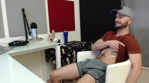 Tyrone Mattias online show from February 19, 2025, 10:53 pm