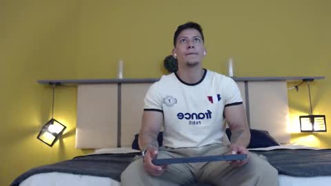 Snapshot of tyronyx chatting on October 14, 2025, 7:25 pm tyronyx online show from October 14, 2025, 7:25 pm