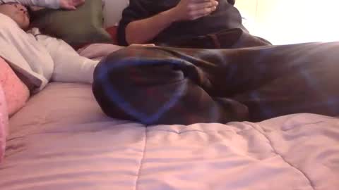 Snapshot of u_caught_us chatting on December 6, 2024, 6:39 pm u_caught_us online show from December 6, 2024, 6:39 pm