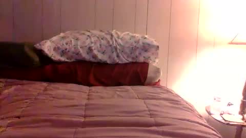 Snapshot of u_caught_us chatting on December 12, 2024, 9:26 pm u_caught_us online show from December 12, 2024, 9:26 pm