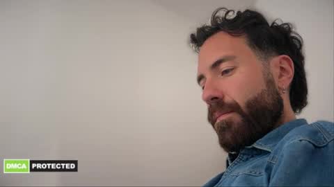 beard123 online show from April 10, 2026, 1:05 pm