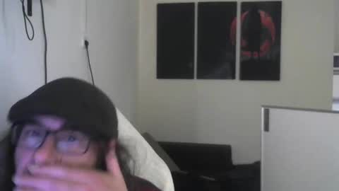 Snapshot of ucloudd chatting on March 2, 2025, 7:32 am ucloudd online show from March 2, 2025, 7:32 am